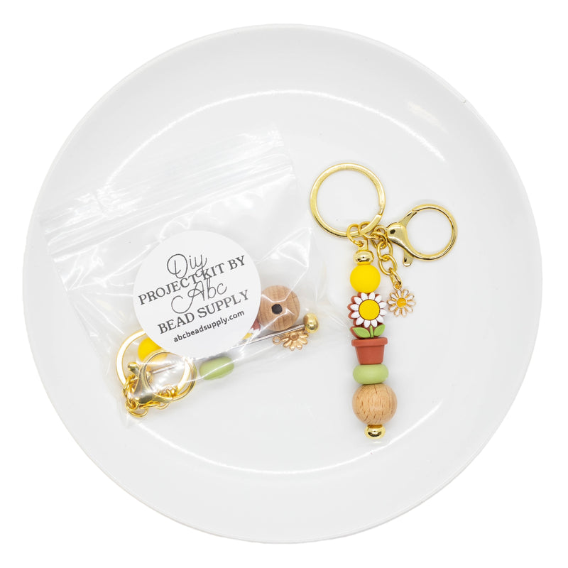 Potted Daisy Keychain Kit